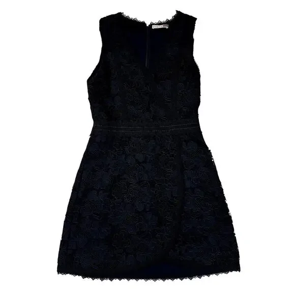 Alice + Olivia Lennon V-Neck Black Lace Mini Cocktail Dress Women's 4 Scalloped - Picture 3 of 16